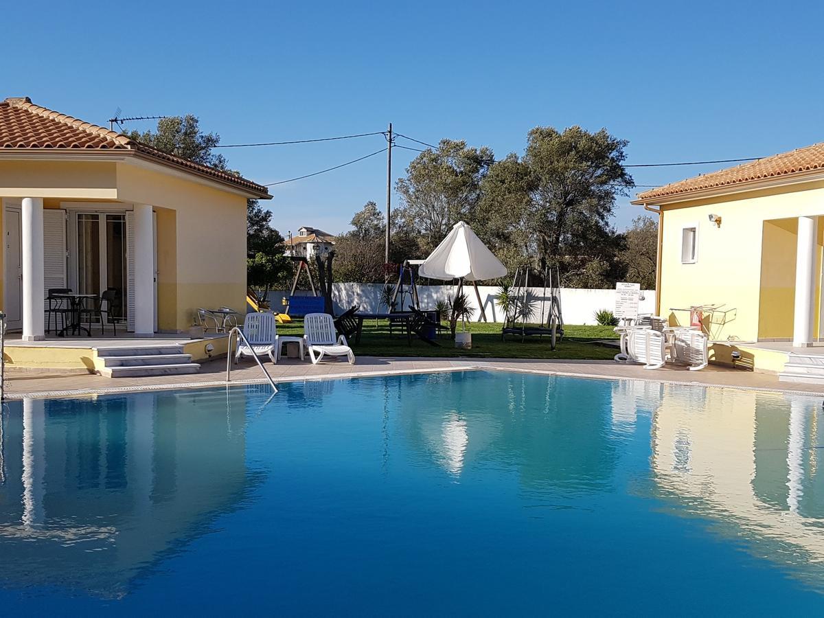 Iliaktida Studio-Villas Frínion Exterior foto